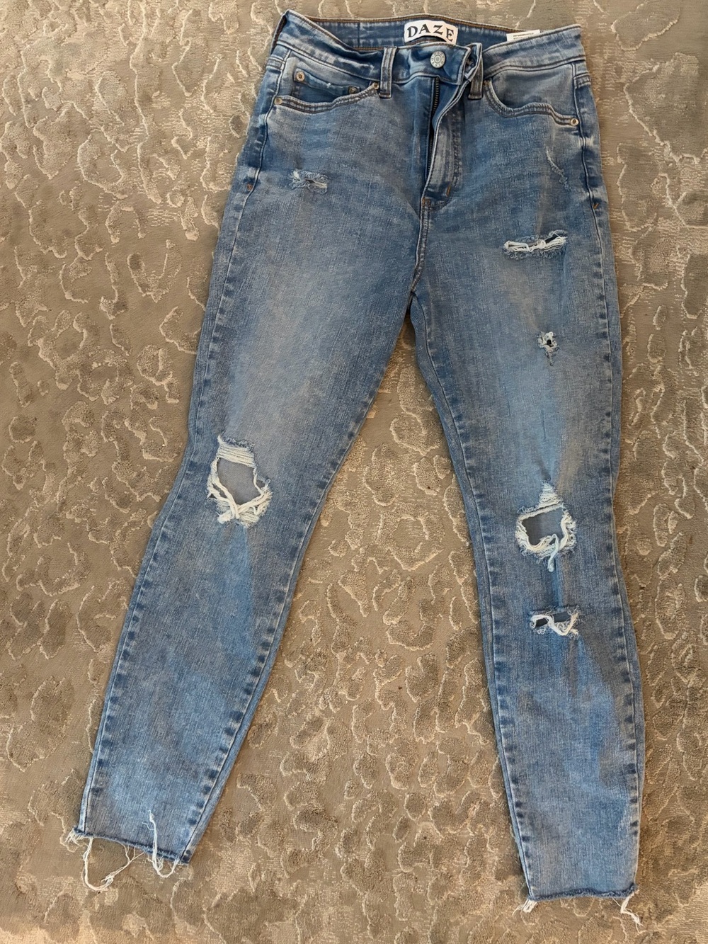 DAZE Repreve High-Rise Distressed Ankle Jeans in Light Blue women’s size 29